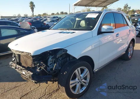 2015 Mercedes-Benz Ml 350 4Matic z USA, uszkodzony, nr VIN 4JGDA5HBXFA448746
